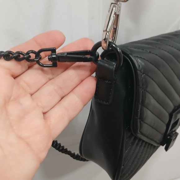 Aldo Quilted Crossbody - Picture 5 of 8